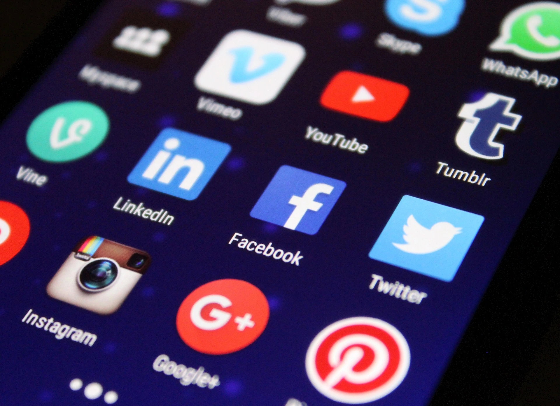 Consultanță Social Media & Marketing